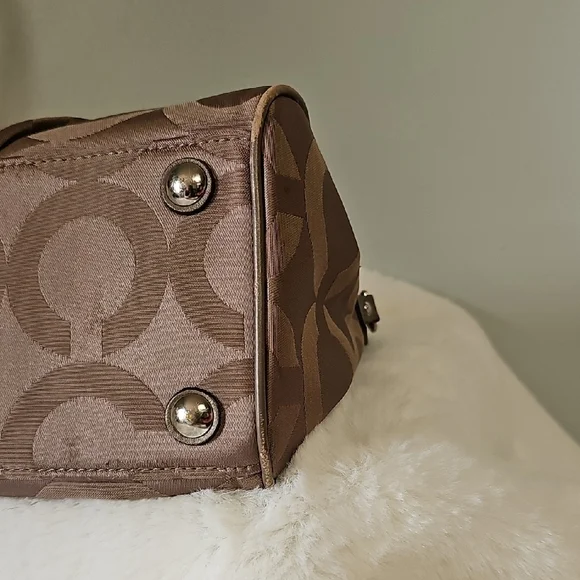 Coach Taylor Op Art Satchel - Picture 12 of 13